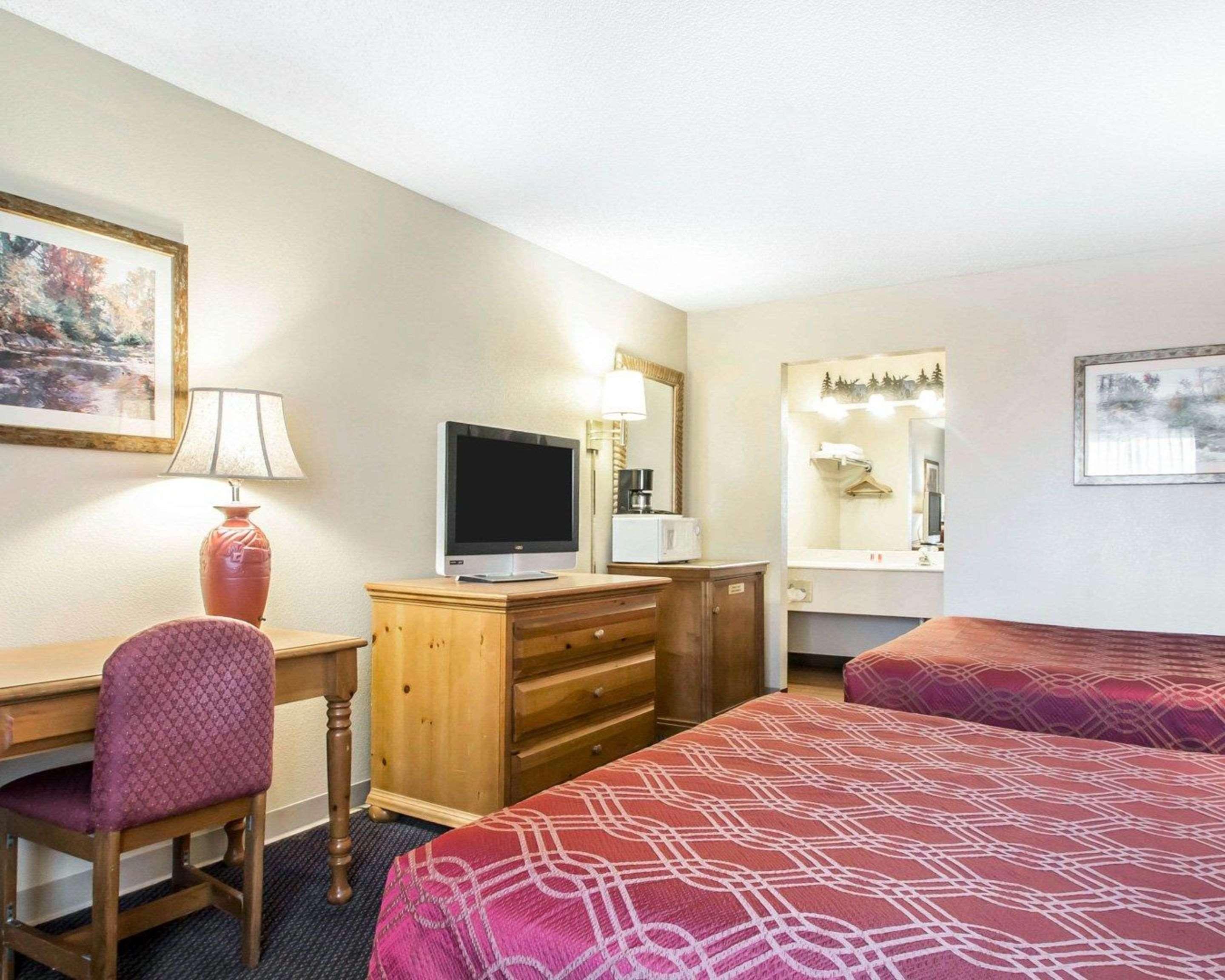 Econo Lodge Springfield I-44 Екстериор снимка