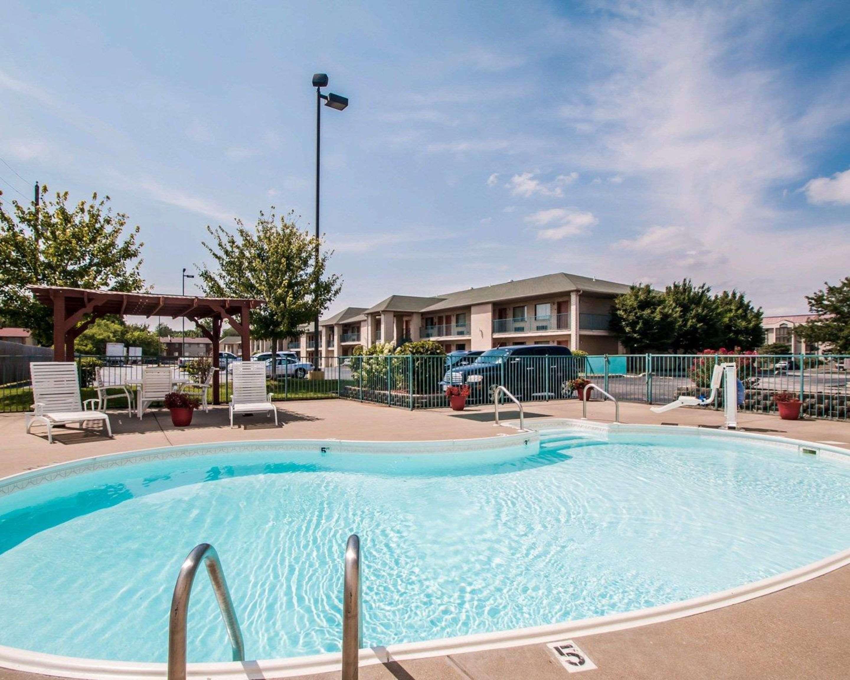 Econo Lodge Springfield I-44 Екстериор снимка