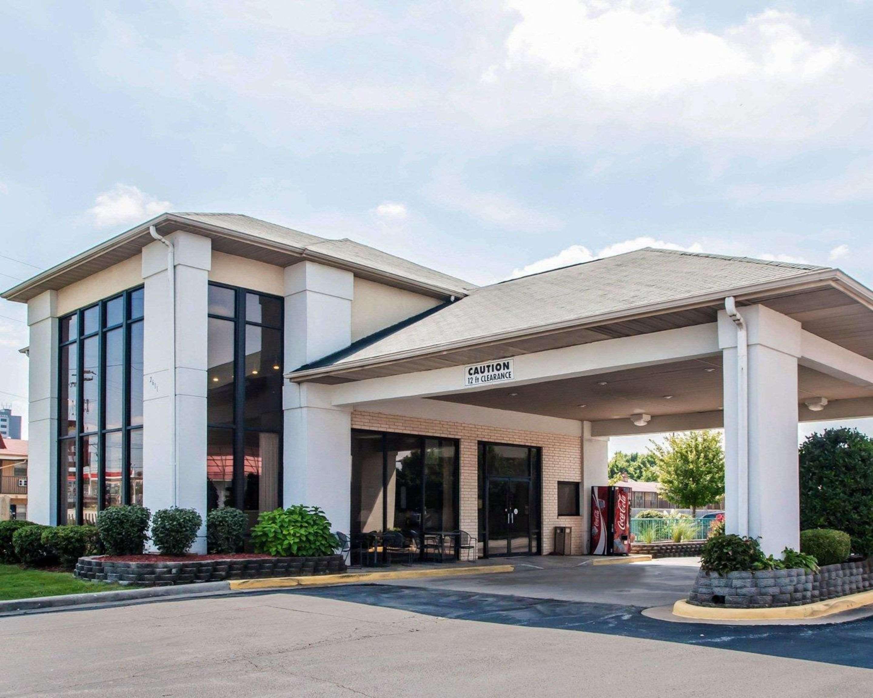 Econo Lodge Springfield I-44 Екстериор снимка