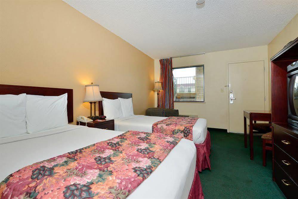 Econo Lodge Springfield I-44 Екстериор снимка